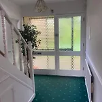Leixlip 4-bed Sleeps 6 Ideal For Groups Kildare
