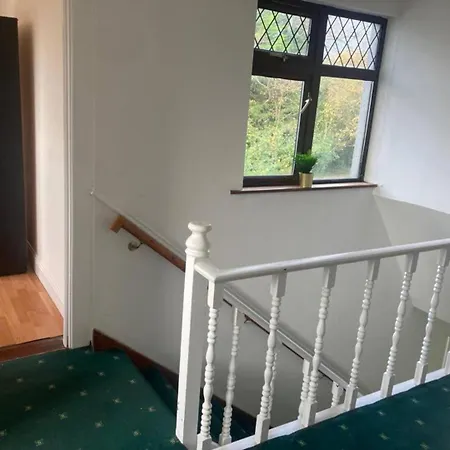 Leixlip 4-bed Sleeps 6 Ideal For Groups * Kildare