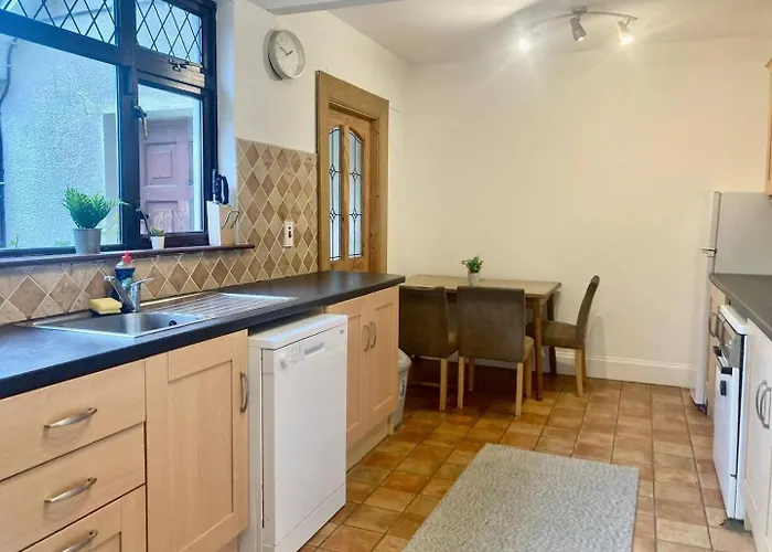 Leixlip 4-bed Sleeps 6 Ideal For Groups Kildare