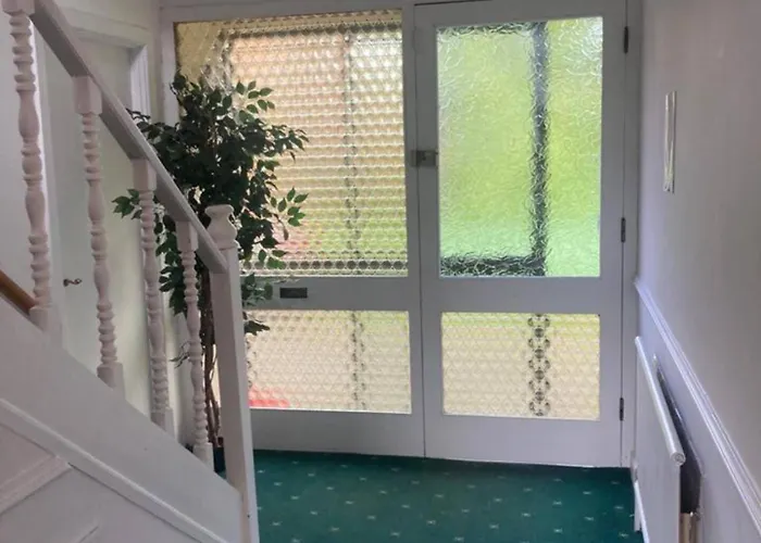 Leixlip 4-bed Sleeps 6 Ideal For Groups Kildare