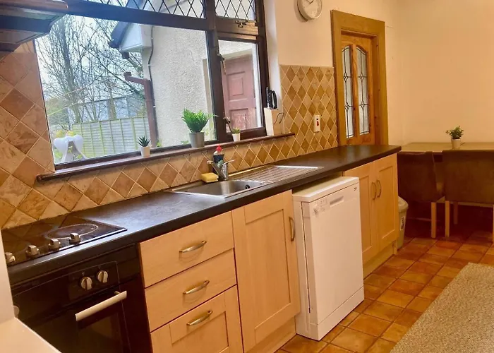 Leixlip 4-bed Sleeps 6 Ideal For Groups Kildare