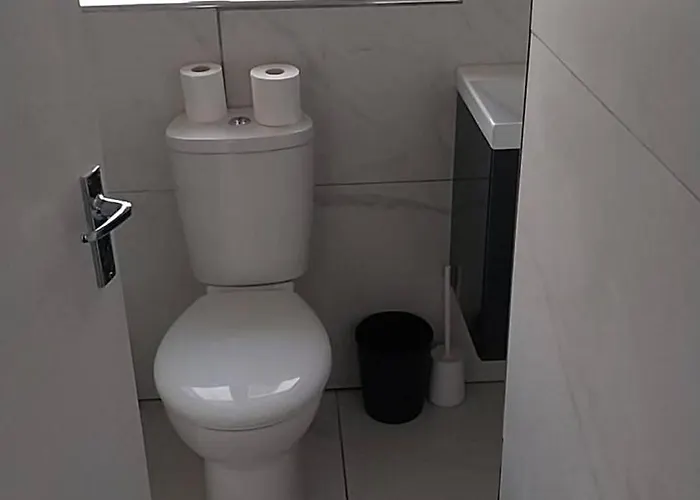 Leixlip 4-bed Sleeps 6 Ideal For Groups Dom wakacyjny