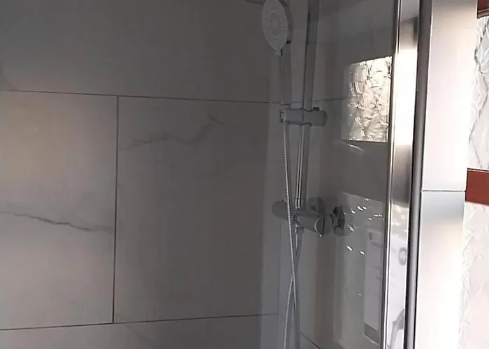 Leixlip 4-bed Sleeps 6 Ideal For Groups Dom wakacyjny Kildare